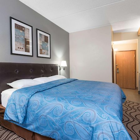 Super 8 By Wyndham Mars/Cranberry/Pittsburgh Area Hotel Cranberry Township Buitenkant foto