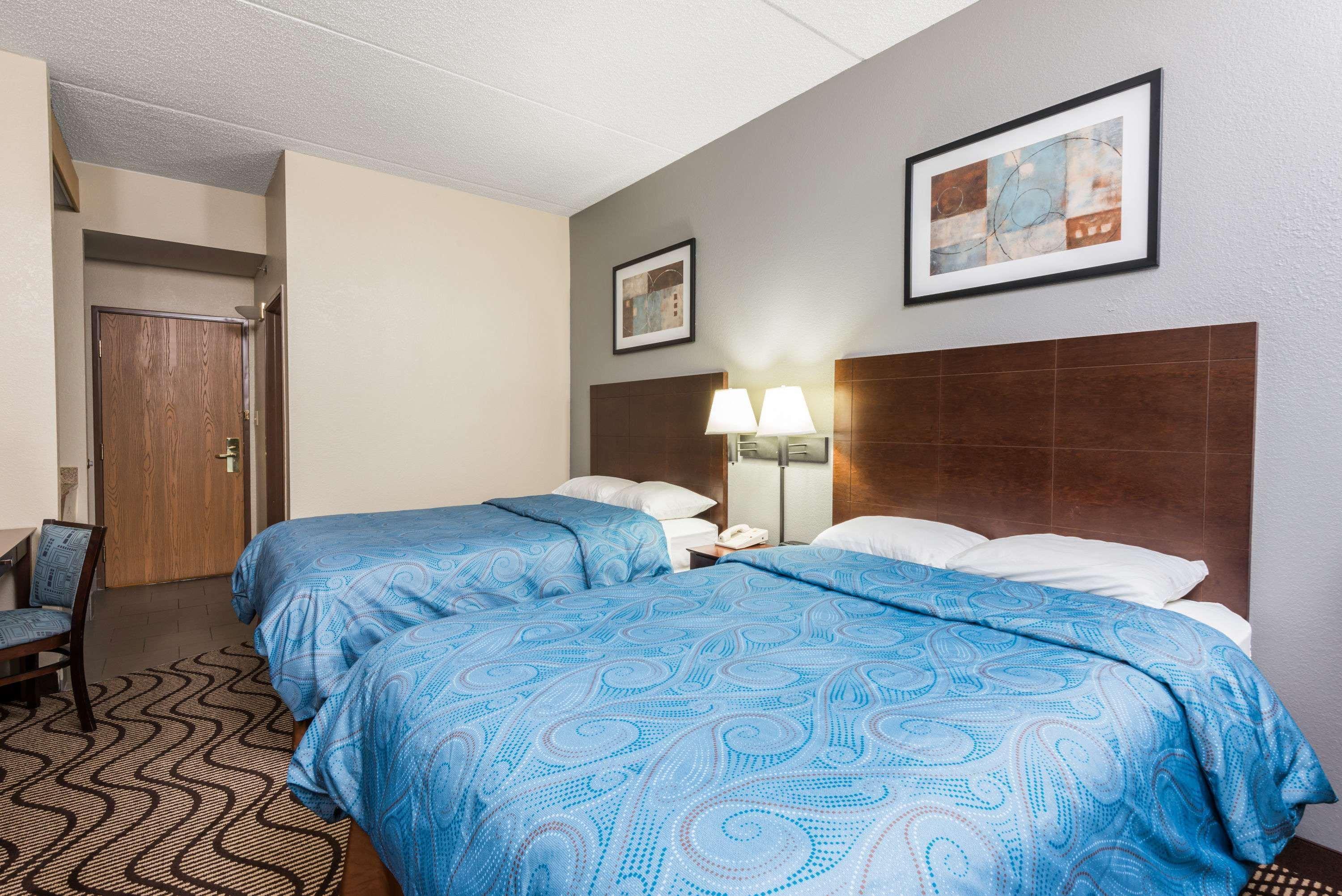 Super 8 By Wyndham Mars/Cranberry/Pittsburgh Area Hotel Cranberry Township Buitenkant foto