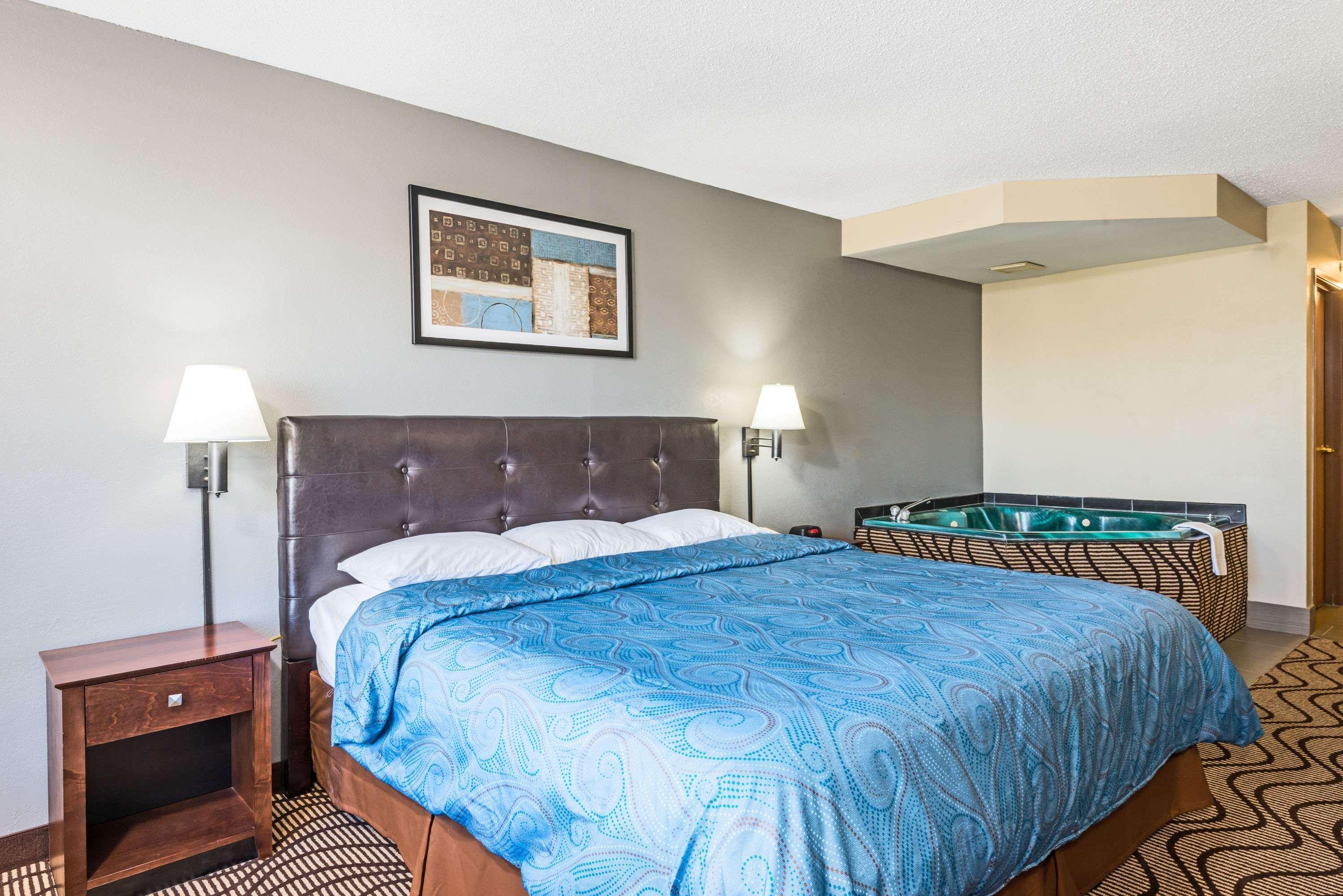 Super 8 By Wyndham Mars/Cranberry/Pittsburgh Area Hotel Cranberry Township Buitenkant foto