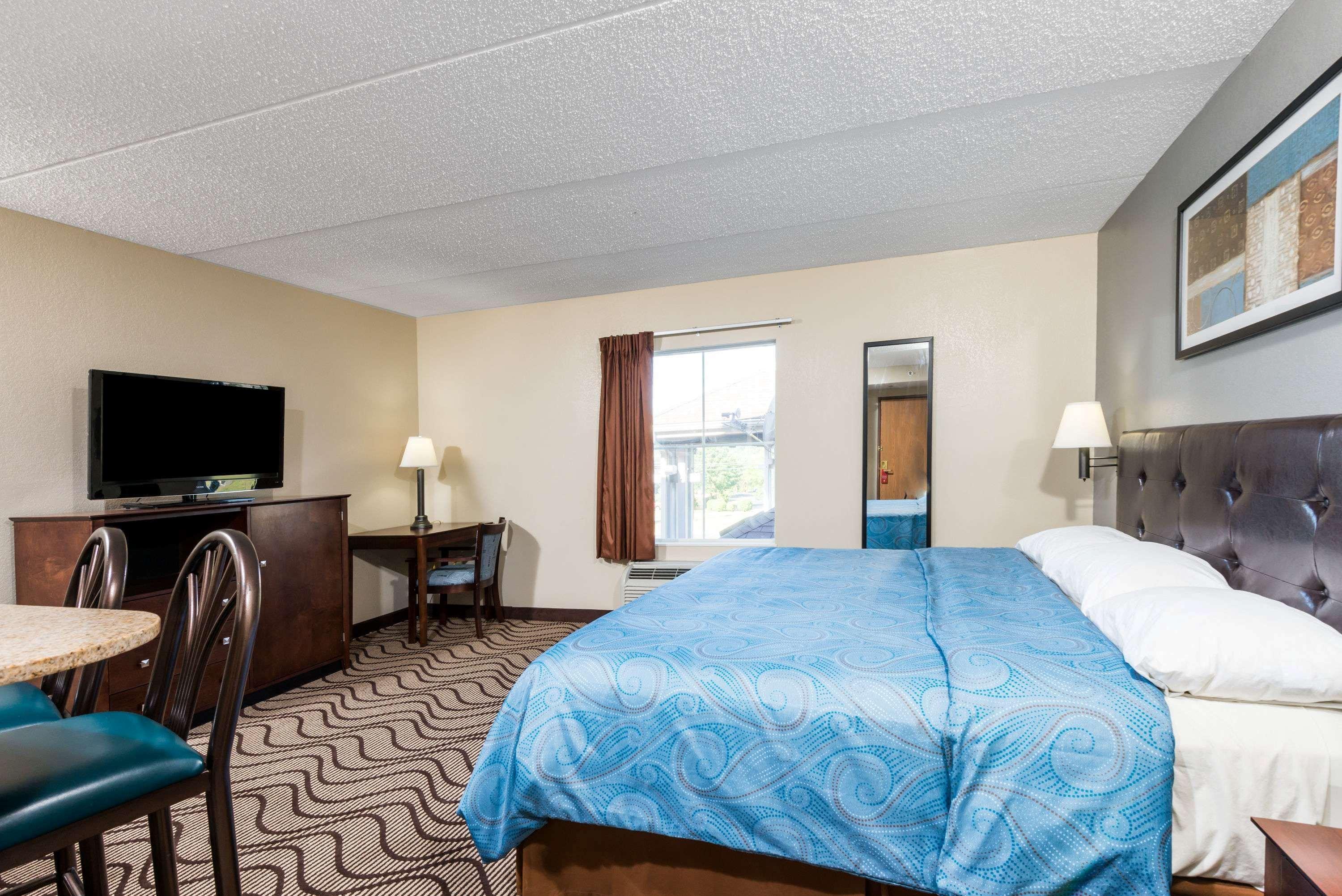 Super 8 By Wyndham Mars/Cranberry/Pittsburgh Area Hotel Cranberry Township Buitenkant foto